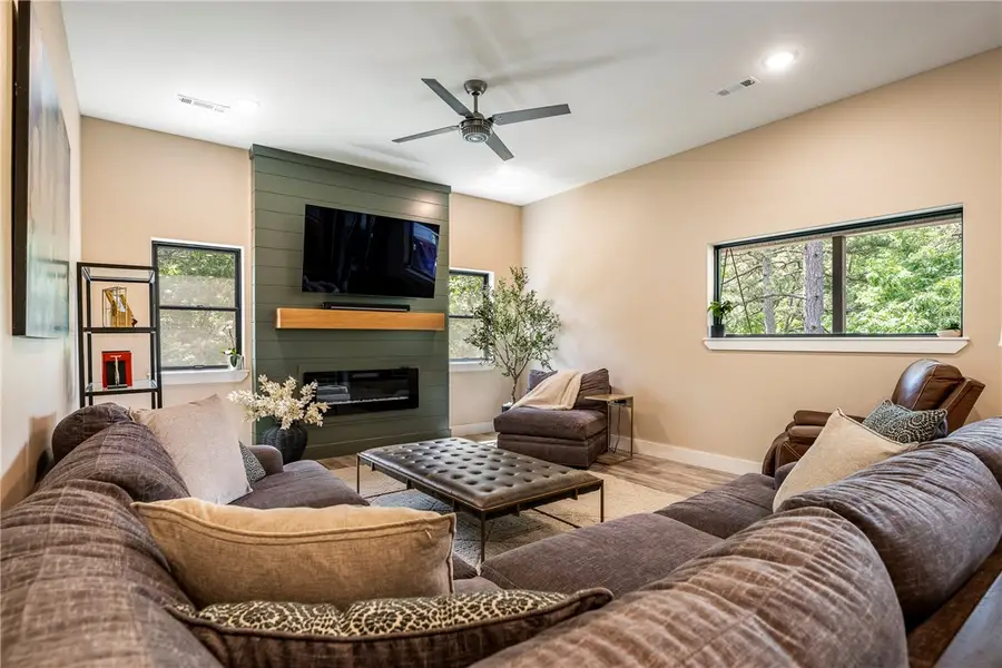 37 Shropshire Drive, Bella Vista, AR 72714 - #2