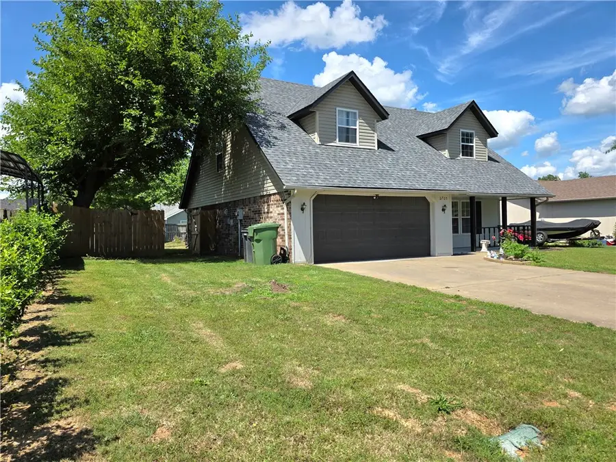 2705 W Sunset Drive, Rogers, AR 72756 - #3