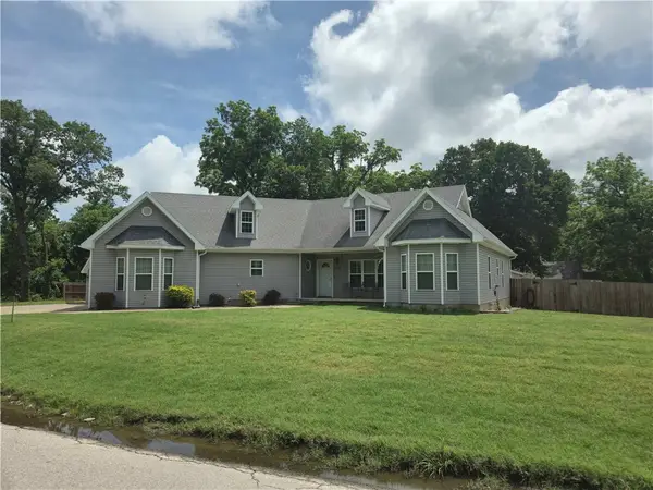 158 Pearl Avenue, Rogers, AR 72756