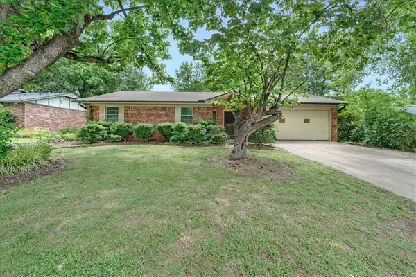 4205 Navajo Court, Springdale, AR 72764