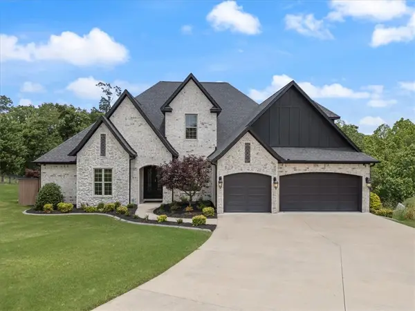 702 Saddle Ridge Road, Bentonville, AR 72712