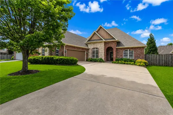 6604 Inverness Drive, Rogers, AR 72758