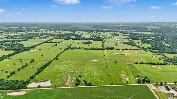 9858 State Line Road, Maysville, AR 72747