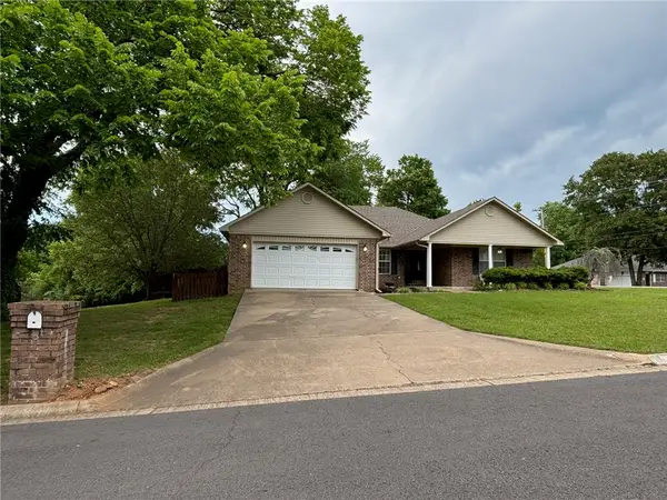 10 Fairbrook Lane, Clarksville, AR 72830