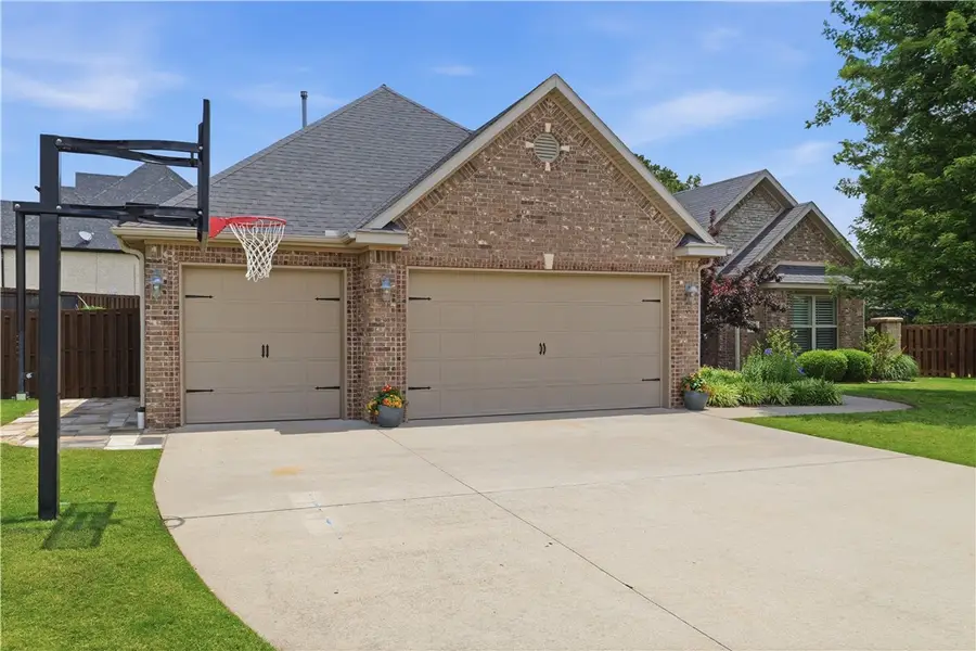 6401 S 46th Street, Rogers, AR 72758 - #3