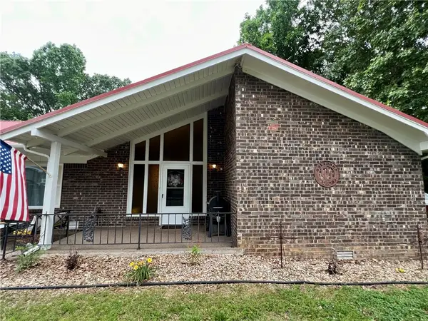 53 Alton Circle, Rogers, AR 72756
