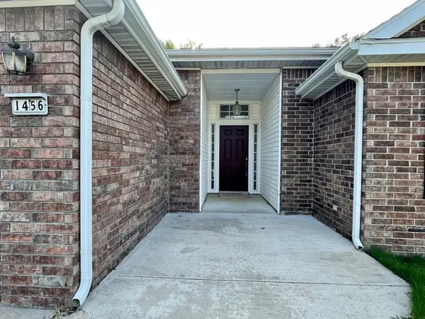 1456 N Timberline Drive, Fayetteville, AR 72704