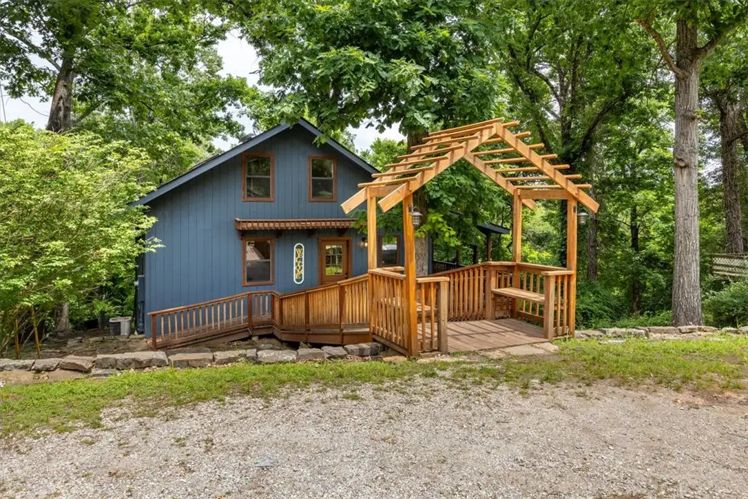 8665 White Oak Drive, Rogers, AR 72756 - #1