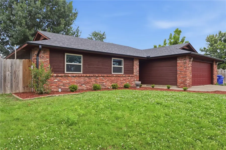 1815 K Street, Rogers, AR 72756 - #2