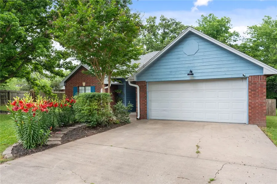 900 Willow Court, Siloam Springs, AR 72761 - #2