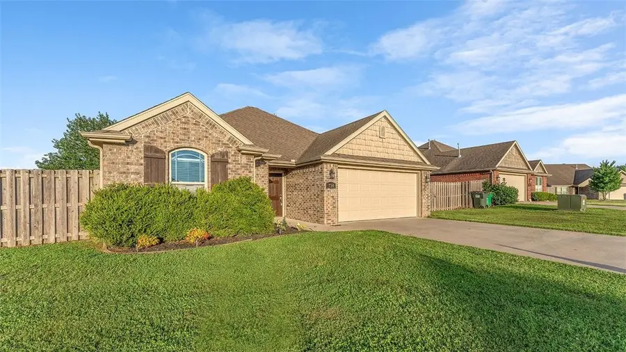 730 Fontana Street, Centerton, AR 72719 - #3