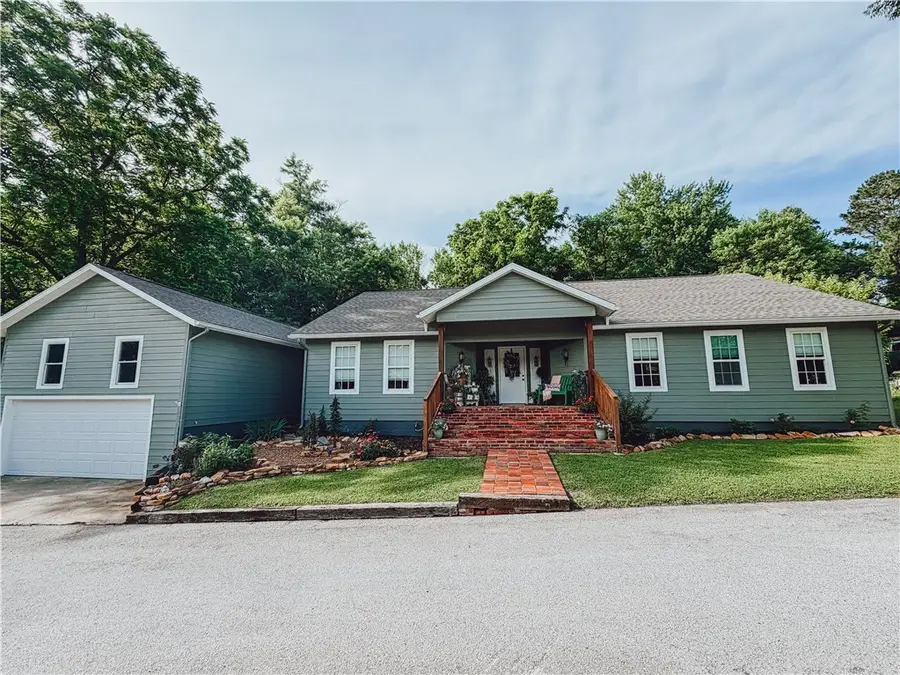 823 W Alma, Harrison, AR 72601 - #2