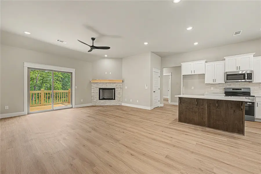3 Kings Lynn Lane, Bella Vista, AR 72715 - #3