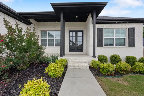 2881 E Bitterroot Street, Fayetteville, AR 72701