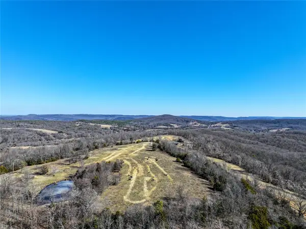 1061 County Road 731, Berryville, AR 72616