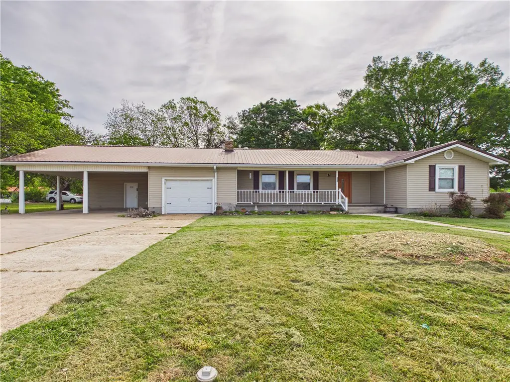 803 N Springfield Street, Berryville, AR 72616 - #1