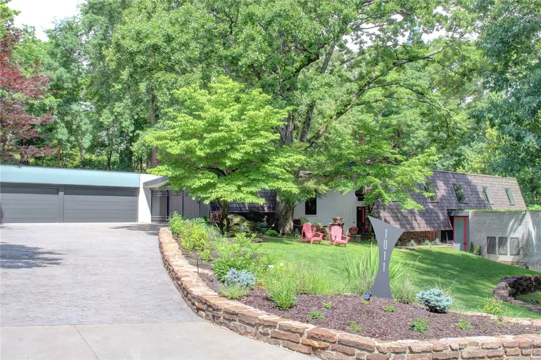 1011 N Tanglebriar Lane, Fayetteville, AR 72701 - #1