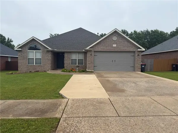 4156 Green Side Lane, Springdale, AR 72762