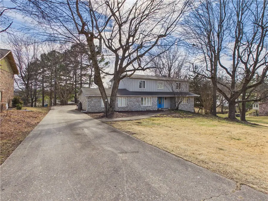 1006 W Sherman Avenue, Harrison, AR 72601 - #2
