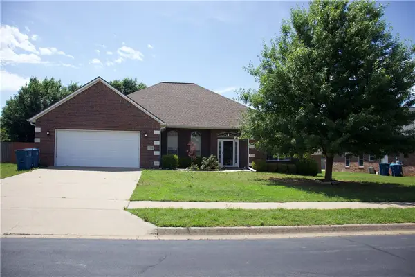 3902 SW Blackberry Street, Bentonville, AR 72713