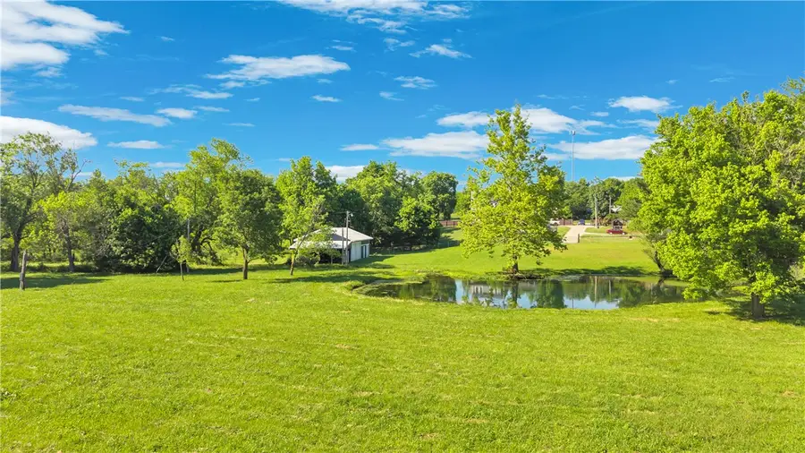 255 Water Avenue, Springdale, AR 72762 - #2