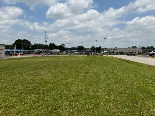 E 3rd Street, Gentry, AR 72734
