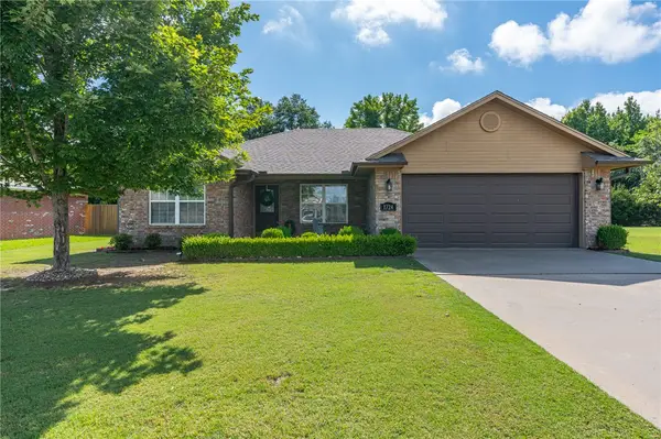 1724 Riley Circle, Alma, AR 72921