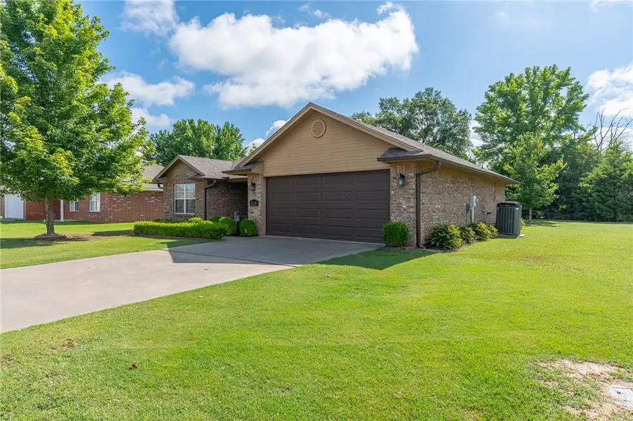 1724 Riley Circle, Alma, AR 72921 - #3