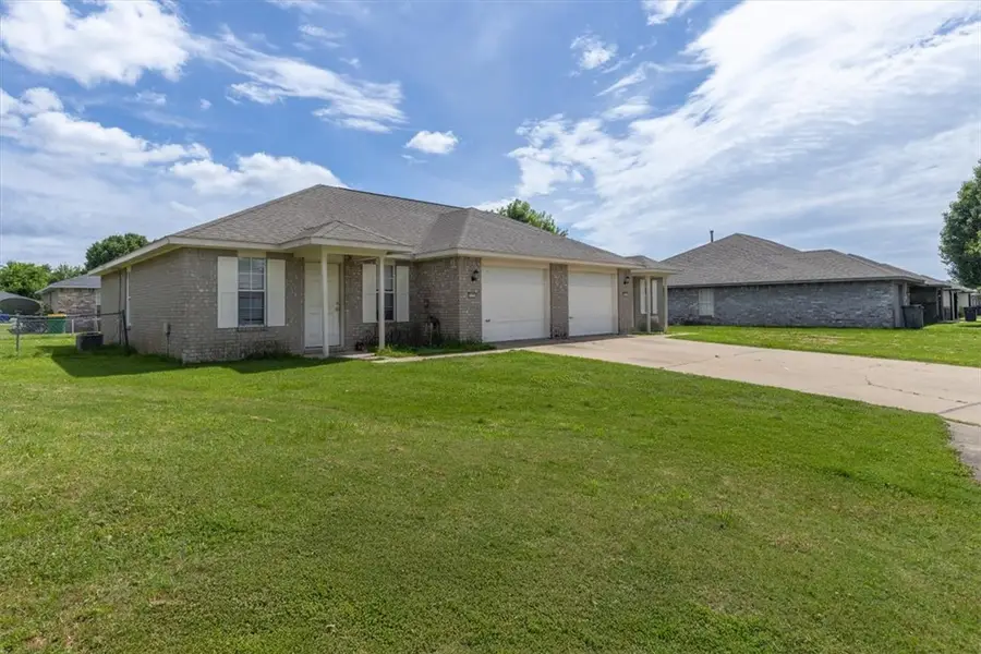 3175 Braxton Avenue, Springdale, AR 72764 - #3