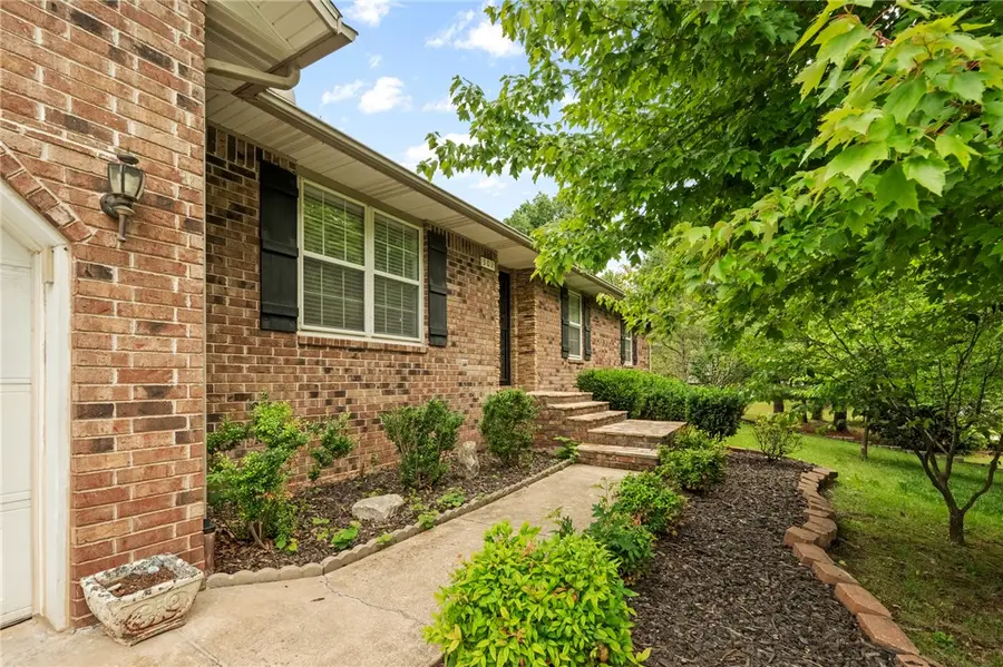 302 Tamarind Street, Harrison, AR 72601 - #3