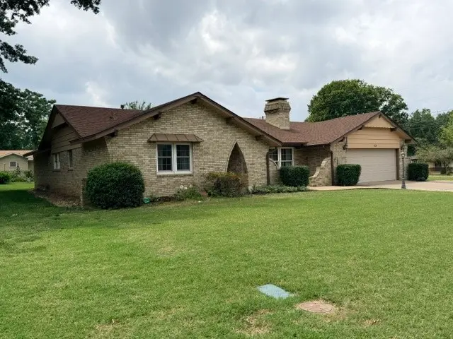 424 Jones Street, Siloam Springs, AR 72761 - #1