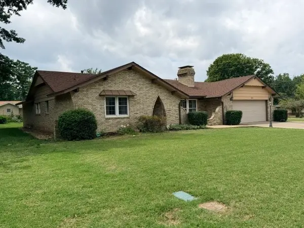 424 Jones Street, Siloam Springs, AR 72761