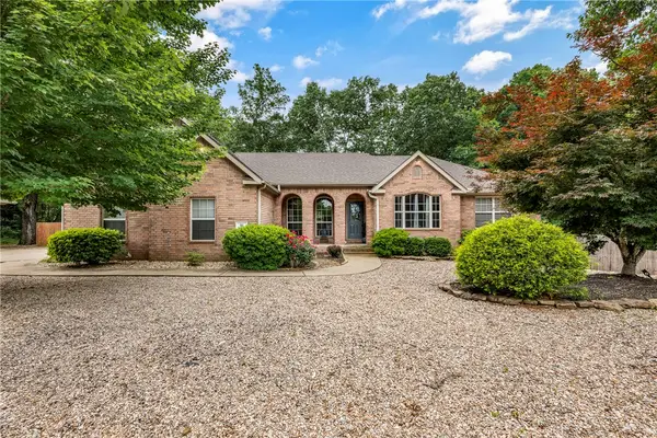 91 Granshire Drive, Bella Vista, AR 71714