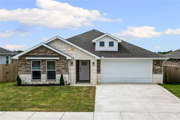 1711 Bugg Street, Pea Ridge, AR 72751