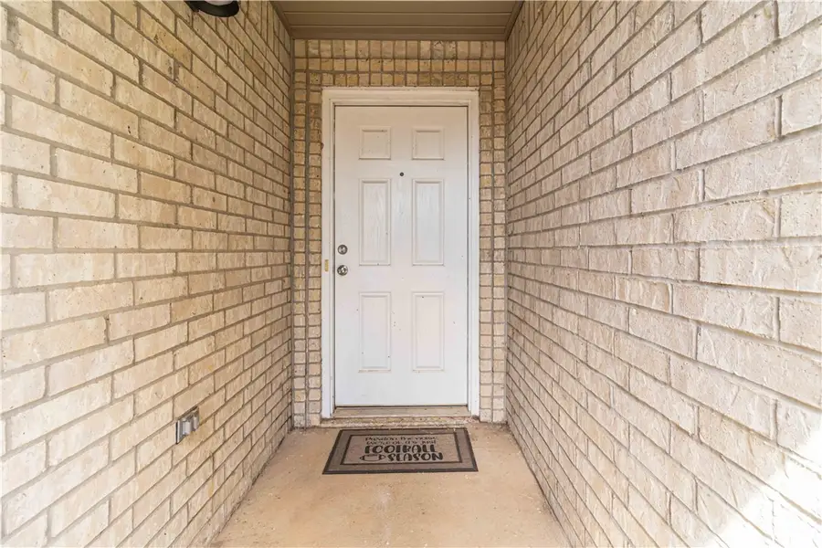1073 Sara Beth Street, Elkins, AR 72727 - #2