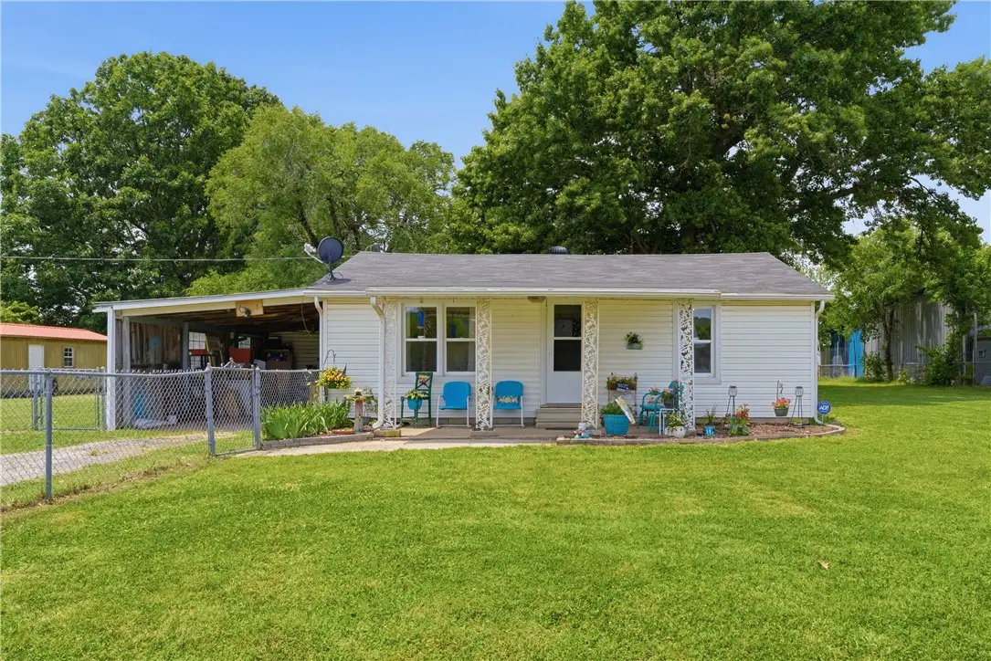 3132 N Oak Street, Springdale, AR 72764 - #1