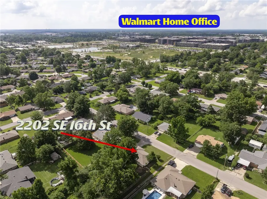 2202 SE 16th Street, Bentonville, AR 72712 - #2