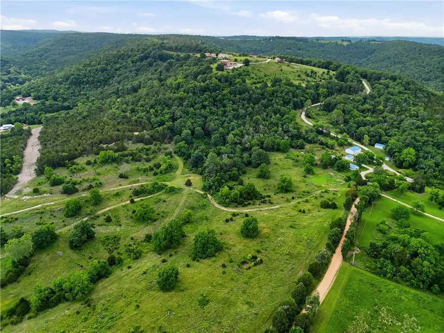 363 Madison 1556, Eureka Springs, AR 72632 - #2
