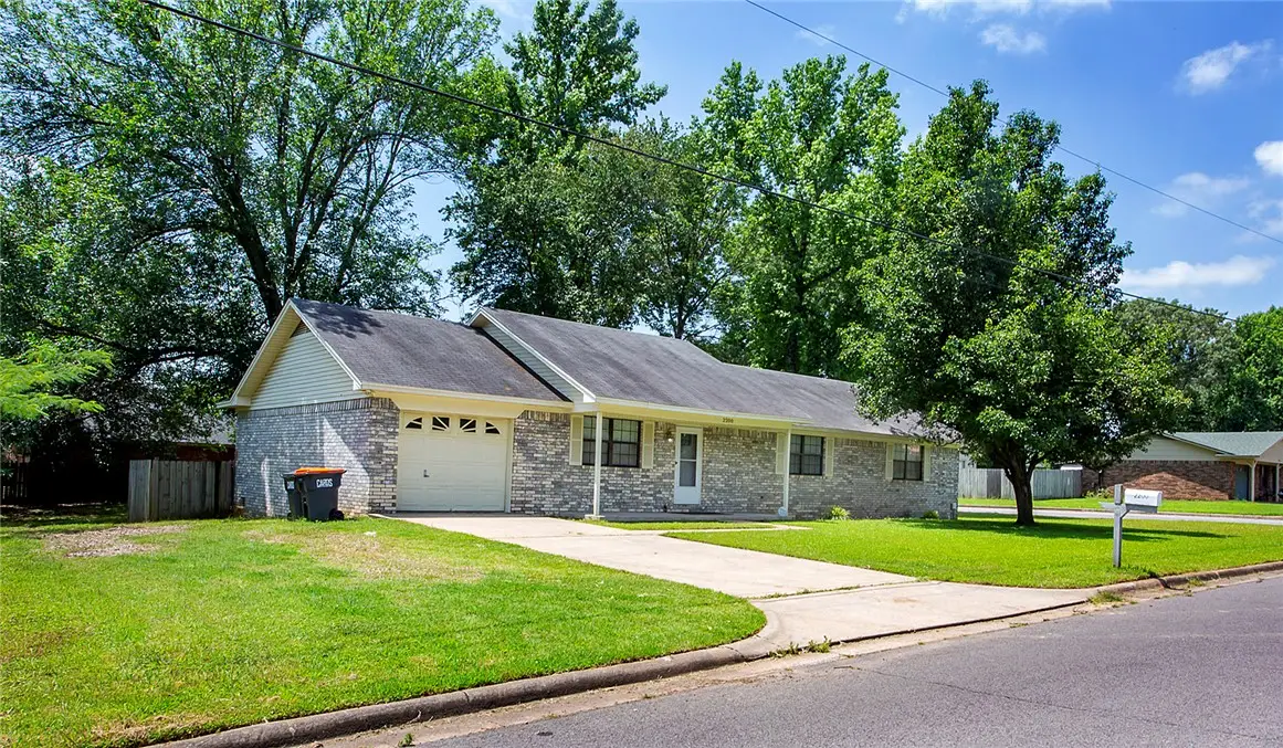 2200 E 19th Street, Russellville, AR 72802 - #1