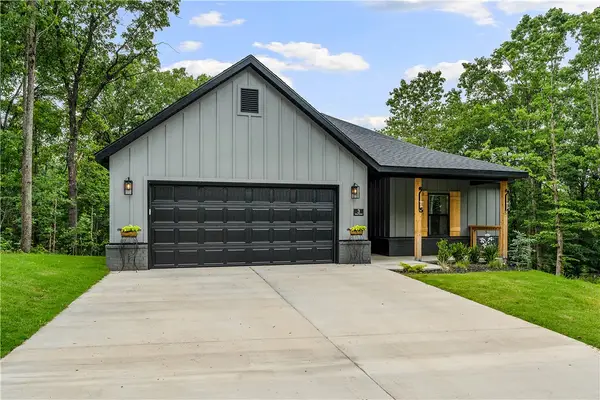 3 Arrow Drive, Bella Vista, AR 72714