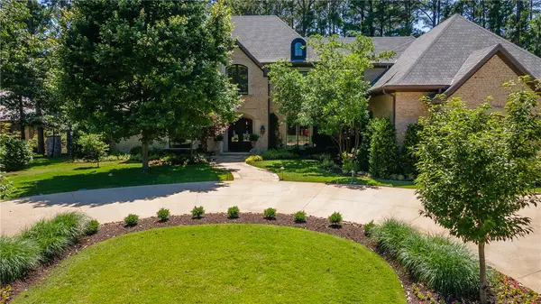 4872 Prestwick South Circle, Fayetteville, AR 72704