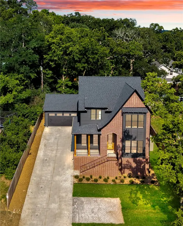 720 N Gregg Avenue, Fayetteville, AR 72701