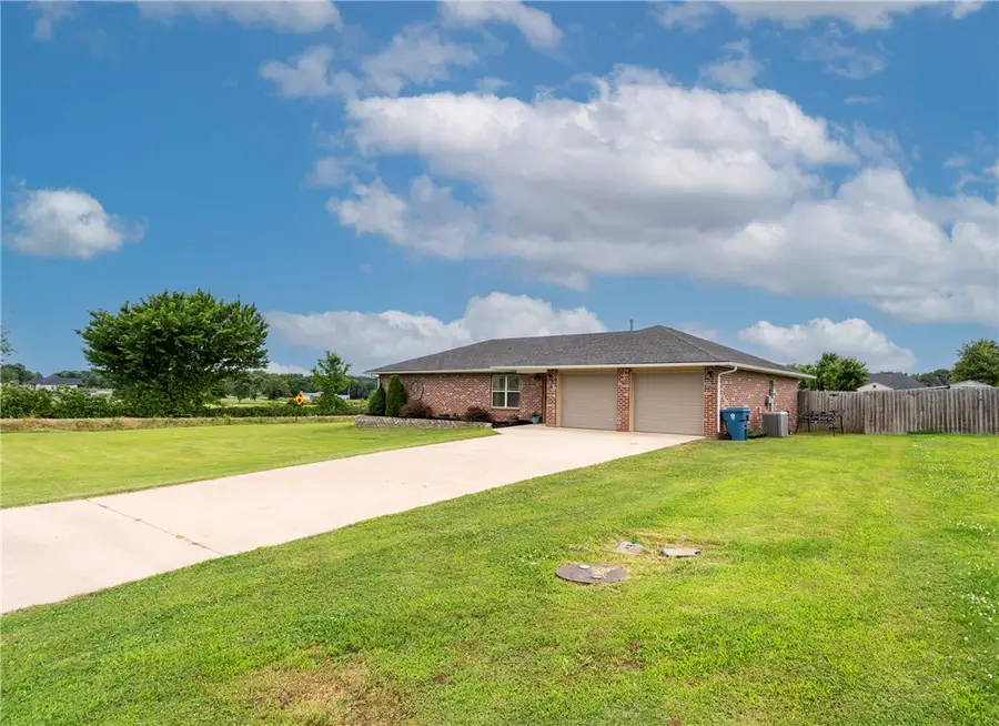 21048 Richard Court, Siloam Springs, AR 72761 - #3