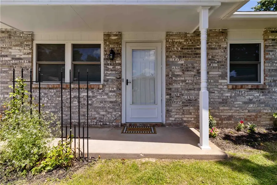 703 Thomas Boulevard, Springdale, AR 72762 - #2