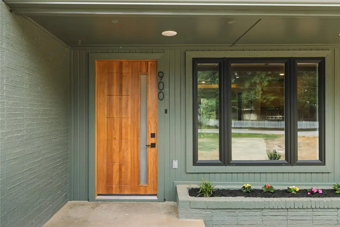 900 E Ash Street, Fayetteville, AR 72703 - #1