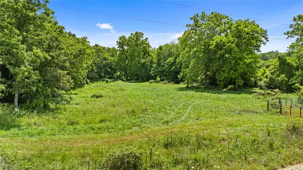 17681 Peterson Road, Gentry, AR 72734
