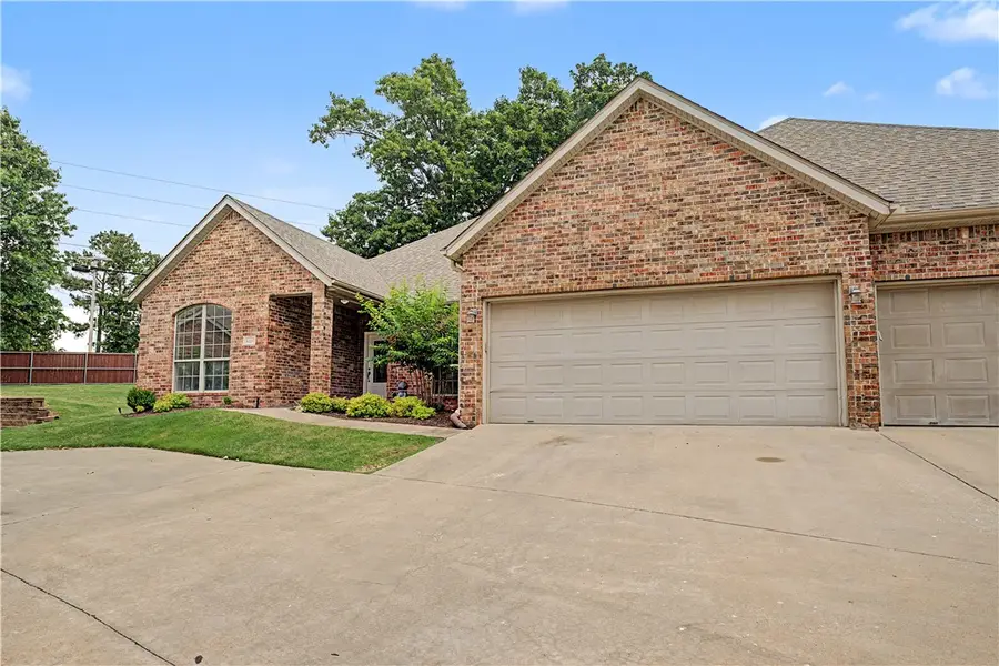 4281 N Meadow View Drive, Fayetteville, AR 72703 - #2