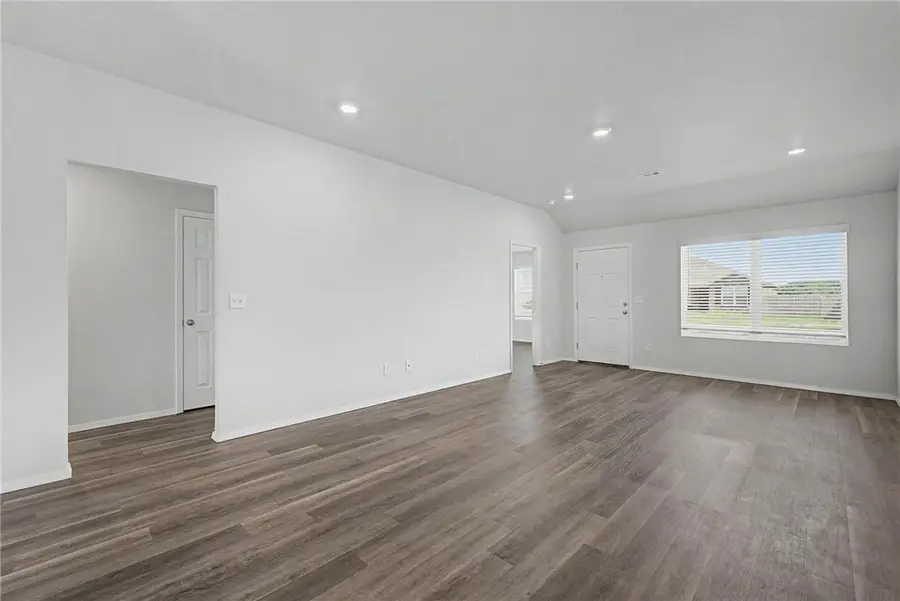 908 W Aiden Drive, Siloam Springs, AR 72761 - #3