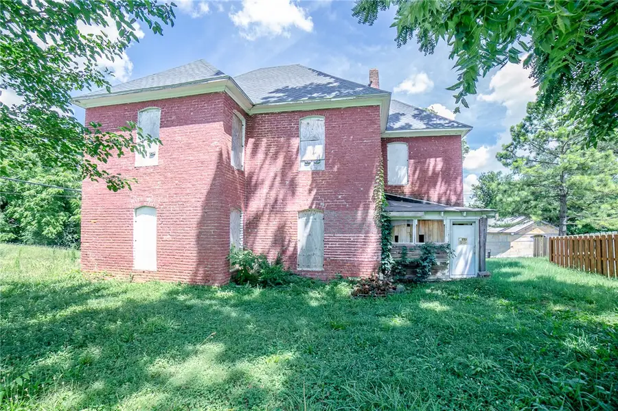195 N A Street, Centerton, AR 72719 - #3