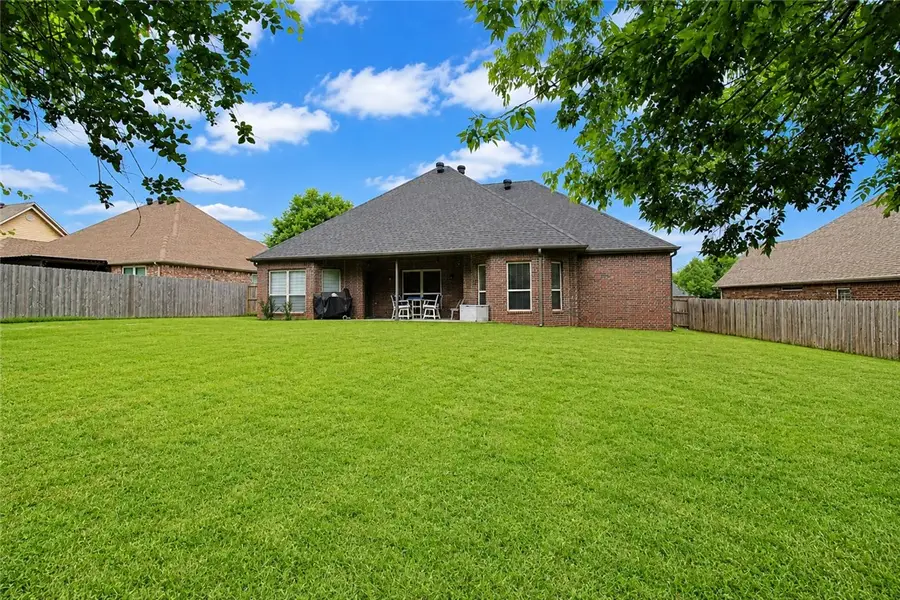 1351 Lexington Circle, Springdale, AR 72762 - #3